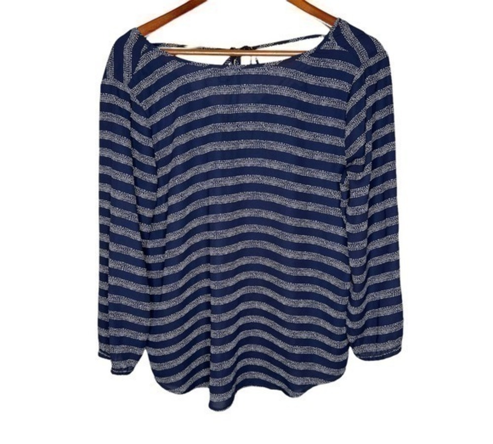 Cupcakes & Cashmere blue & black back tie bow pullover top women size large